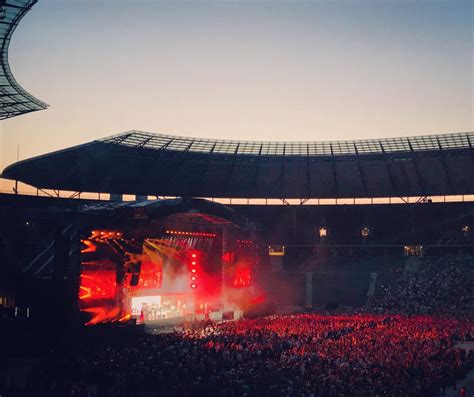 Das Maluma-Konzert im Berliner Olympiastadion – Ein tropischer Wirbelsturm aus Musik und Emotionen!