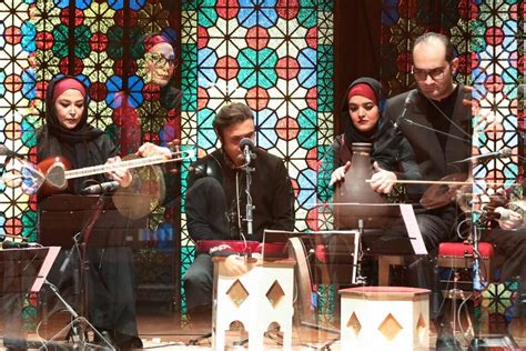 Yasamin's Glittering Gala: A Celebration of Persian Music and Mystery!